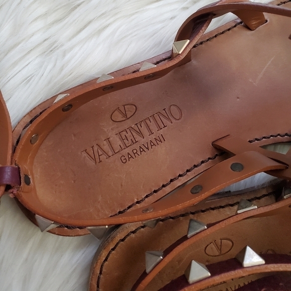 Valentino Garavani stud wrap sandals - Picture 7 of 9